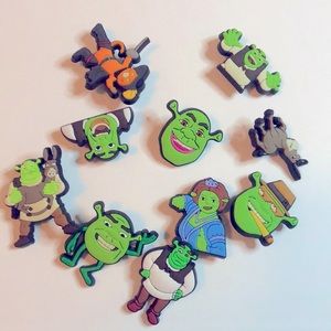 Shriek shoe charms